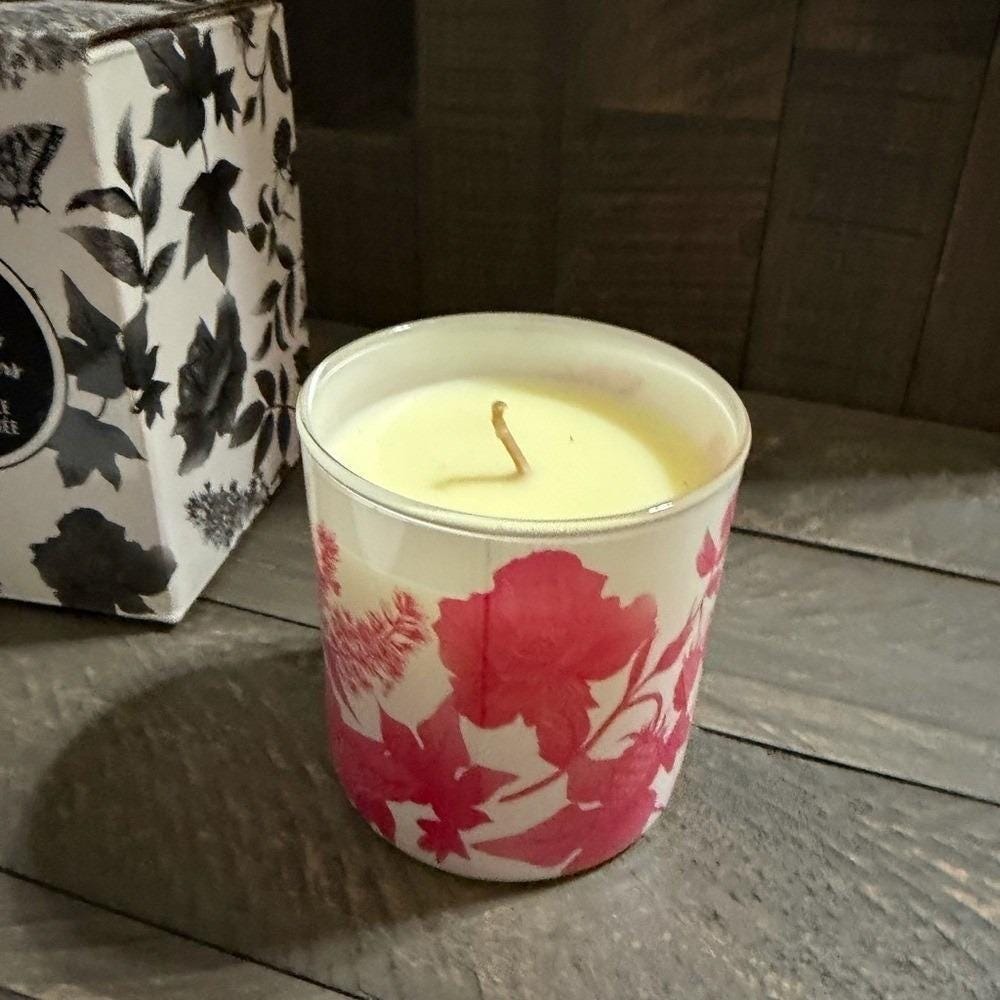 NWT PartyLite spring delight Scented Candle‎ with Floral Design - Picture 5 of 6